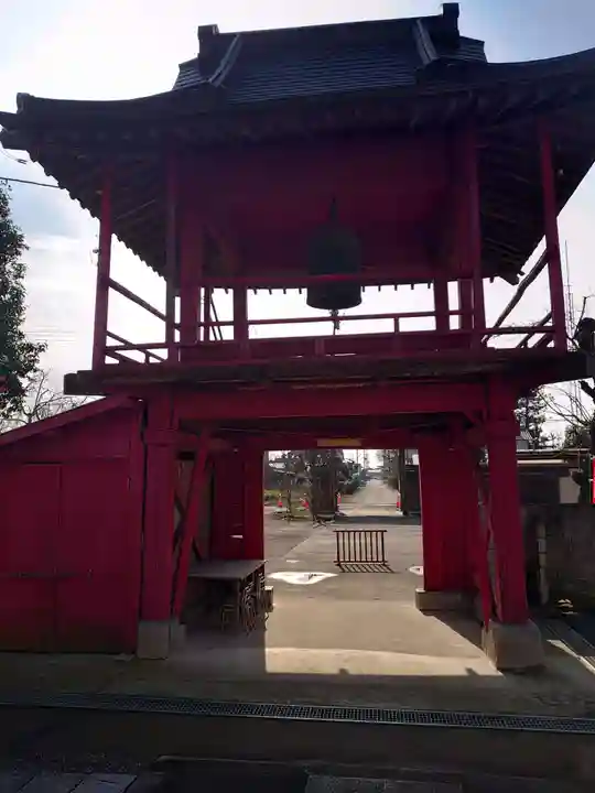 西慶寺(新田触不動尊)の山門・神門