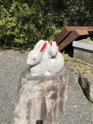 三尾神社の狛犬