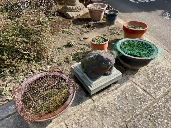 城官寺の{uncategorized: "未分類", other: "その他", undefined: "問題あり", building: "その他建物", grave: "お墓", sacred_gate: "鳥居", guardian: "狛犬", statue: "像", buddha: "仏像", history: "歴史", nature: "自然", garden: "庭園", animal: "動物", pagoda: "塔", temizu: "手水舎", mountain_gate: "山門・神門", sanctuary: "本殿・本堂", subordinate: "末社・摂社", art: "芸術", scenery: "景色", jizo: "地蔵", ema: "絵馬", goshuin: "御朱印", omikuji: "おみくじ", items: "授与品その他", amulet: "お守り", goshuincho: "御朱印帳", eats: "食事", festival: "お祭り", votive_dance: "神楽", shichigosan: "七五三参", wedding: "結婚式", experience: "体験その他", initially: "初詣", around: "周辺", anti_infection: "感染症対策"}