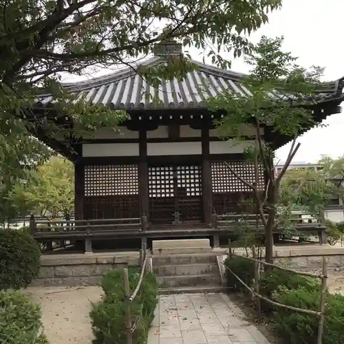 百萬遍知恩寺の本殿・本堂