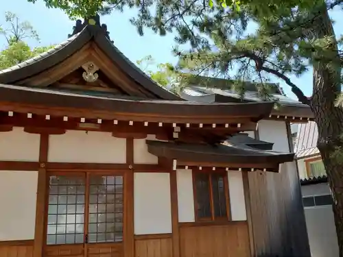 若宮八幡神社の本殿・本堂