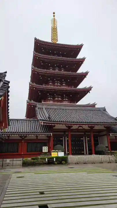 浅草寺の塔