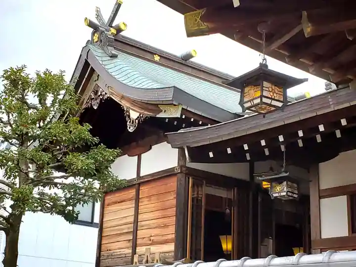 打出天神社の本殿・本堂