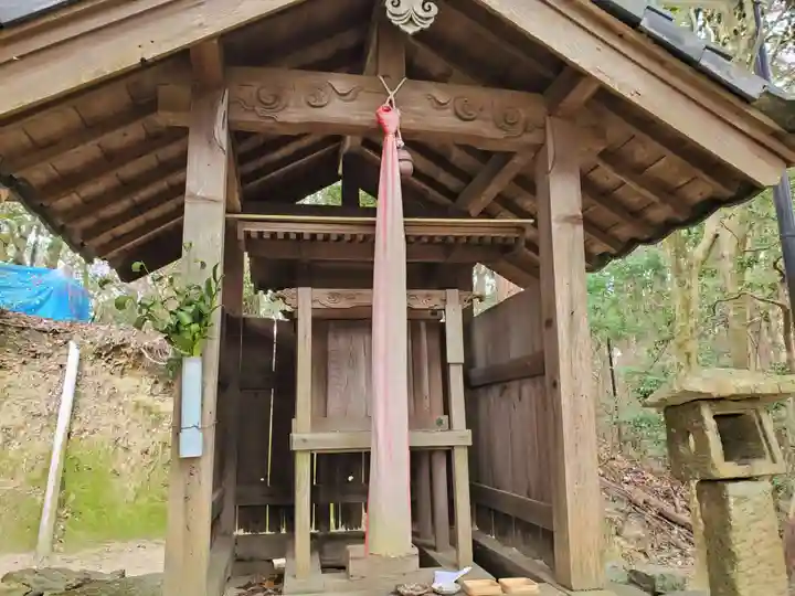 福地若王子神社の末社・摂社