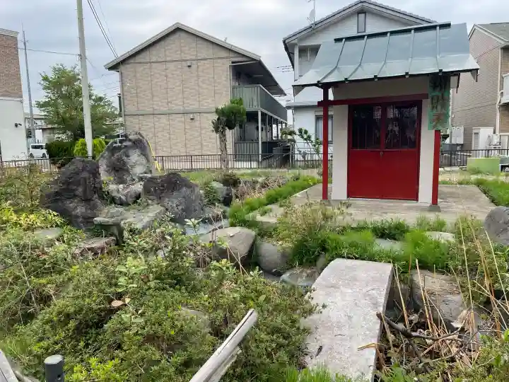 養報寺の{uncategorized: "未分類", other: "その他", undefined: "問題あり", building: "その他建物", grave: "お墓", sacred_gate: "鳥居", guardian: "狛犬", statue: "像", buddha: "仏像", history: "歴史", nature: "自然", garden: "庭園", animal: "動物", pagoda: "塔", temizu: "手水舎", mountain_gate: "山門・神門", sanctuary: "本殿・本堂", subordinate: "末社・摂社", art: "芸術", scenery: "景色", jizo: "地蔵", ema: "絵馬", goshuin: "御朱印", omikuji: "おみくじ", items: "授与品その他", amulet: "お守り", goshuincho: "御朱印帳", eats: "食事", festival: "お祭り", votive_dance: "神楽", shichigosan: "七五三参", wedding: "結婚式", experience: "体験その他", initially: "初詣", around: "周辺", anti_infection: "感染症対策"}