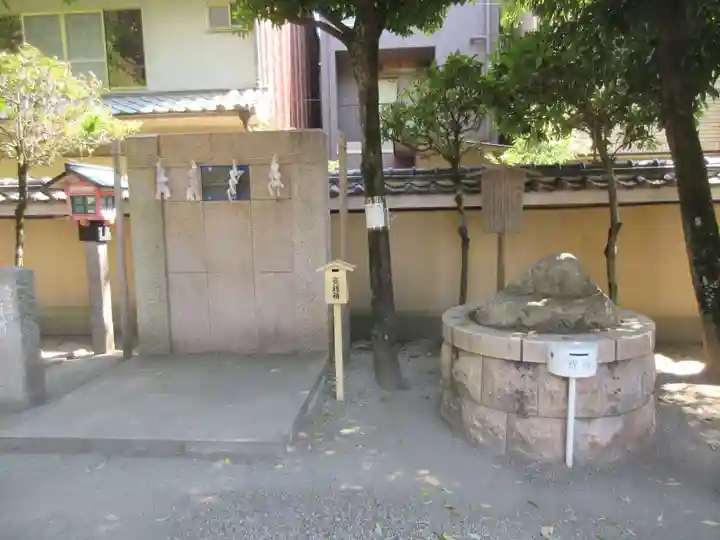 率川神社(大神神社摂社)のその他建物