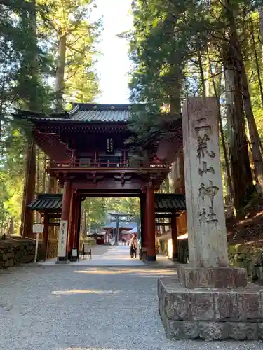 日光二荒山神社の山門