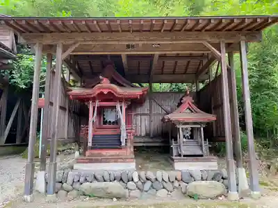 宇藝神社の末社・摂社