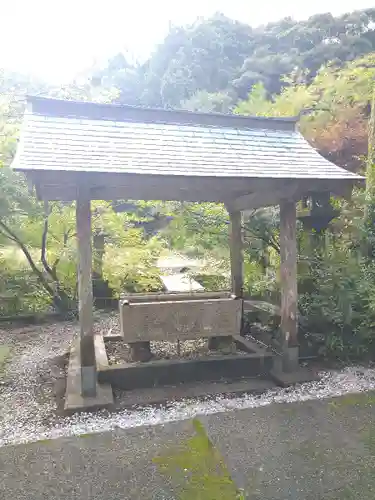 荒倉神社の手水舎