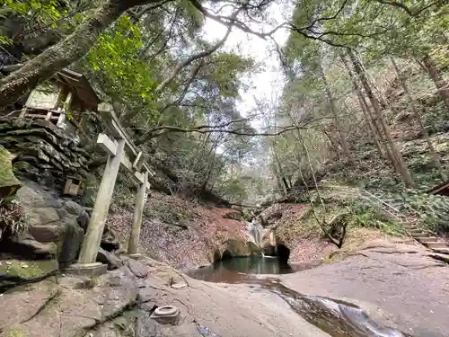 龍鎮神社(奈良県)