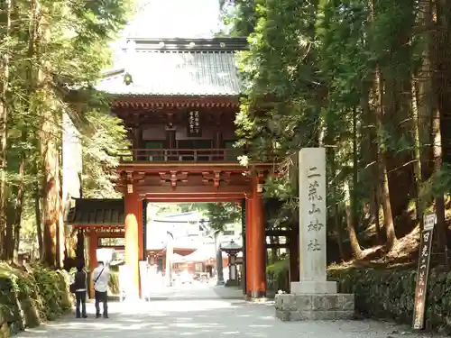 日光二荒山神社の山門