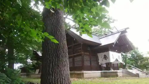 東川神社の本殿