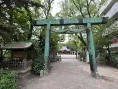 諏訪神社の鳥居