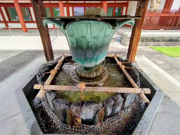 薬師寺の手水舎
