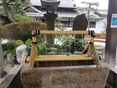 大垣八幡神社の手水舎