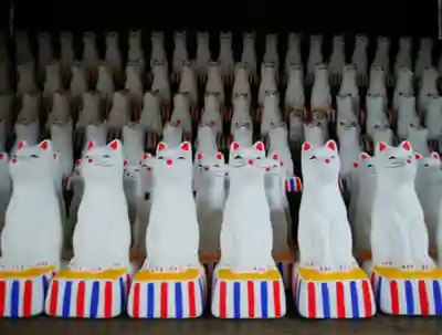 被官稲荷神社の授与品その他