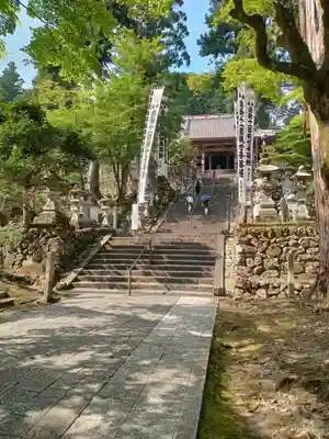 華厳寺の本殿・本堂
