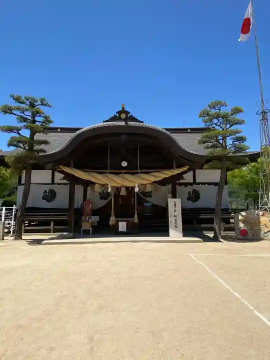 大浦神社の{uncategorized: "未分類", other: "その他", undefined: "問題あり", building: "その他建物", grave: "お墓", sacred_gate: "鳥居", guardian: "狛犬", statue: "像", buddha: "仏像", history: "歴史", nature: "自然", garden: "庭園", animal: "動物", pagoda: "塔", temizu: "手水舎", mountain_gate: "山門・神門", sanctuary: "本殿・本堂", subordinate: "末社・摂社", art: "芸術", scenery: "景色", jizo: "地蔵", ema: "絵馬", goshuin: "御朱印", omikuji: "おみくじ", items: "授与品その他", amulet: "お守り", goshuincho: "御朱印帳", eats: "食事", festival: "お祭り", votive_dance: "神楽", shichigosan: "七五三参", wedding: "結婚式", experience: "体験その他", initially: "初詣", around: "周辺", anti_infection: "感染症対策"}