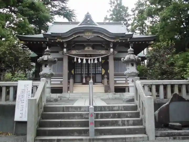 千草台杉山神社の本殿・本堂