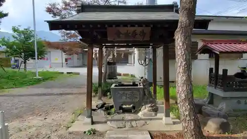 甲斐奈神社の手水舎