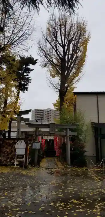 亀有香取神社の鳥居