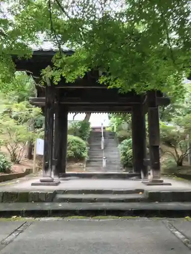 崇禅寺の山門