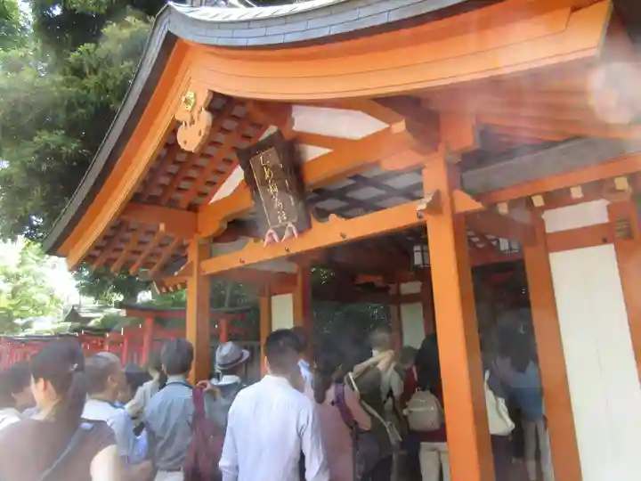 根津神社の本殿・本堂