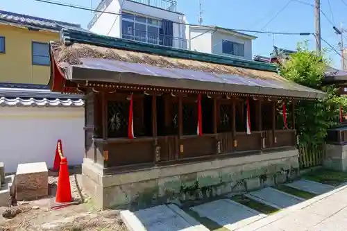 下御霊神社の末社