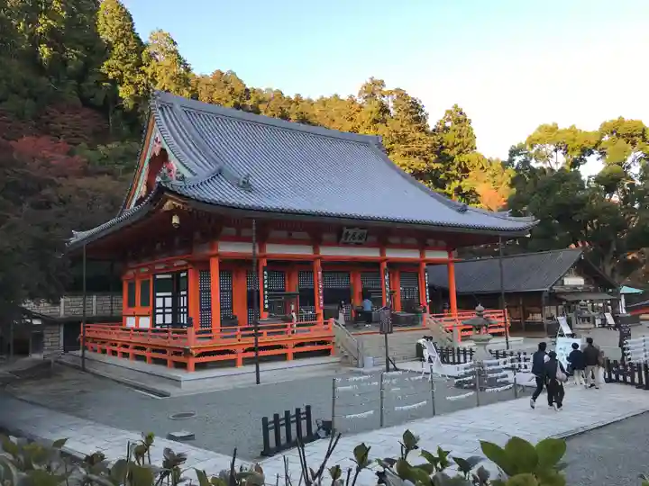 勝尾寺の本殿・本堂