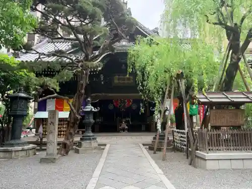 頂法寺（六角堂）の{uncategorized: "未分類", other: "その他", undefined: "問題あり", building: "その他建物", grave: "お墓", sacred_gate: "鳥居", guardian: "狛犬", statue: "像", buddha: "仏像", history: "歴史", nature: "自然", garden: "庭園", animal: "動物", pagoda: "塔", temizu: "手水舎", mountain_gate: "山門・神門", sanctuary: "本殿・本堂", subordinate: "末社・摂社", art: "芸術", scenery: "景色", jizo: "地蔵", ema: "絵馬", goshuin: "御朱印", omikuji: "おみくじ", items: "授与品その他", amulet: "お守り", goshuincho: "御朱印帳", eats: "食事", festival: "お祭り", votive_dance: "神楽", shichigosan: "七五三参", wedding: "結婚式", experience: "体験その他", initially: "初詣", around: "周辺", anti_infection: "感染症対策"}