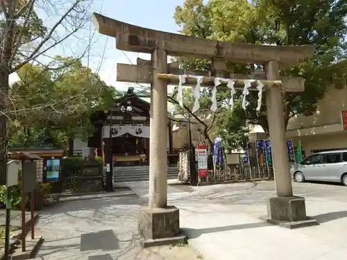 稲毛神社の鳥居