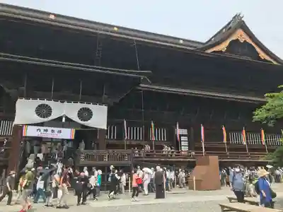 善光寺の本殿・本堂