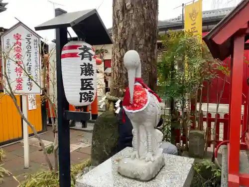 鴻神社の{uncategorized: "未分類", other: "その他", undefined: "問題あり", building: "その他建物", grave: "お墓", sacred_gate: "鳥居", guardian: "狛犬", statue: "像", buddha: "仏像", history: "歴史", nature: "自然", garden: "庭園", animal: "動物", pagoda: "塔", temizu: "手水舎", mountain_gate: "山門・神門", sanctuary: "本殿・本堂", subordinate: "末社・摂社", art: "芸術", scenery: "景色", jizo: "地蔵", ema: "絵馬", goshuin: "御朱印", omikuji: "おみくじ", items: "授与品その他", amulet: "お守り", goshuincho: "御朱印帳", eats: "食事", festival: "お祭り", votive_dance: "神楽", shichigosan: "七五三参", wedding: "結婚式", experience: "体験その他", initially: "初詣", around: "周辺", anti_infection: "感染症対策"}