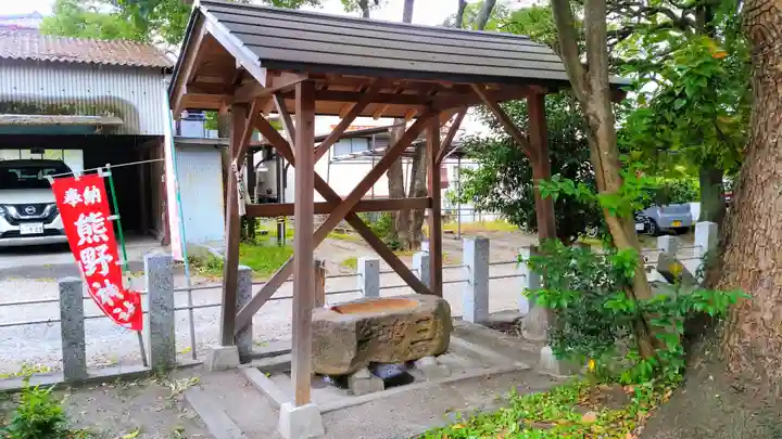 熊野神社の手水舎