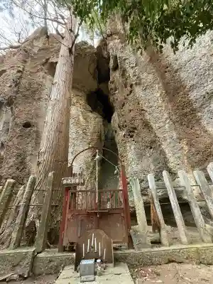 垂水不動尊の{uncategorized: "未分類", other: "その他", undefined: "問題あり", building: "その他建物", grave: "お墓", sacred_gate: "鳥居", guardian: "狛犬", statue: "像", buddha: "仏像", history: "歴史", nature: "自然", garden: "庭園", animal: "動物", pagoda: "塔", temizu: "手水舎", mountain_gate: "山門・神門", sanctuary: "本殿・本堂", subordinate: "末社・摂社", art: "芸術", scenery: "景色", jizo: "地蔵", ema: "絵馬", goshuin: "御朱印", omikuji: "おみくじ", items: "授与品その他", amulet: "お守り", goshuincho: "御朱印帳", eats: "食事", festival: "お祭り", votive_dance: "神楽", shichigosan: "七五三参", wedding: "結婚式", experience: "体験その他", initially: "初詣", around: "周辺", anti_infection: "感染症対策"}