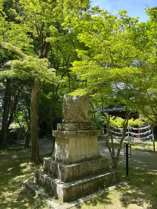 牛窓神社の{uncategorized: "未分類", other: "その他", undefined: "問題あり", building: "その他建物", grave: "お墓", sacred_gate: "鳥居", guardian: "狛犬", statue: "像", buddha: "仏像", history: "歴史", nature: "自然", garden: "庭園", animal: "動物", pagoda: "塔", temizu: "手水舎", mountain_gate: "山門・神門", sanctuary: "本殿・本堂", subordinate: "末社・摂社", art: "芸術", scenery: "景色", jizo: "地蔵", ema: "絵馬", goshuin: "御朱印", omikuji: "おみくじ", items: "授与品その他", amulet: "お守り", goshuincho: "御朱印帳", eats: "食事", festival: "お祭り", votive_dance: "神楽", shichigosan: "七五三参", wedding: "結婚式", experience: "体験その他", initially: "初詣", around: "周辺", anti_infection: "感染症対策"}
