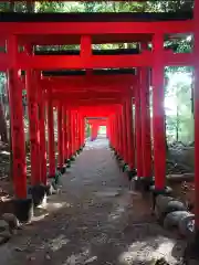 二川伏見稲荷の鳥居