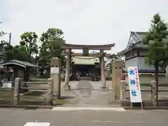 水神社の鳥居