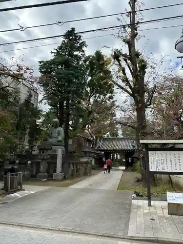 品川寺の山門・神門