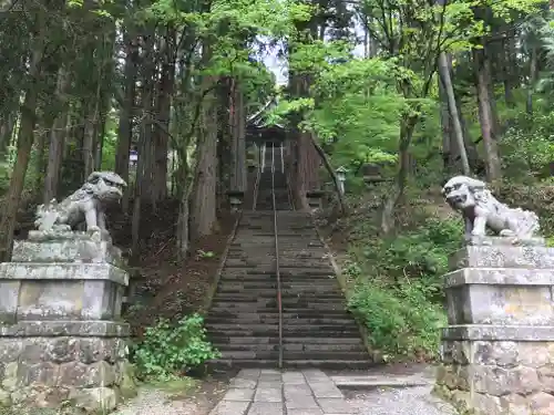 戸隠神社宝光社の狛犬