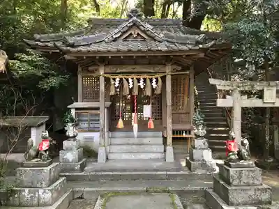石穴稲荷神社の本殿・本堂