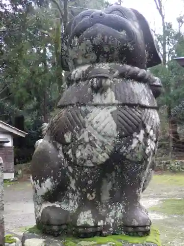 鷲峯神社の狛犬