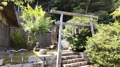 七面大明神の鳥居