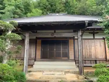 長泉寺の本殿・本堂