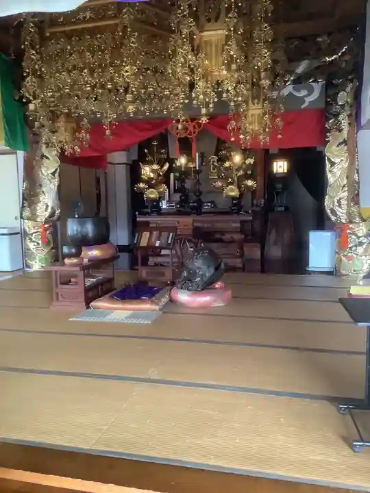 長全寺の本殿・本堂
