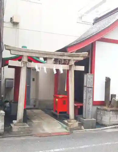 加賀美久米森稲荷神社の鳥居
