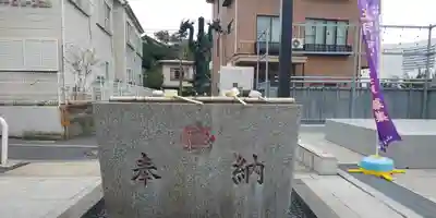 成田山横浜別院延命院の手水舎