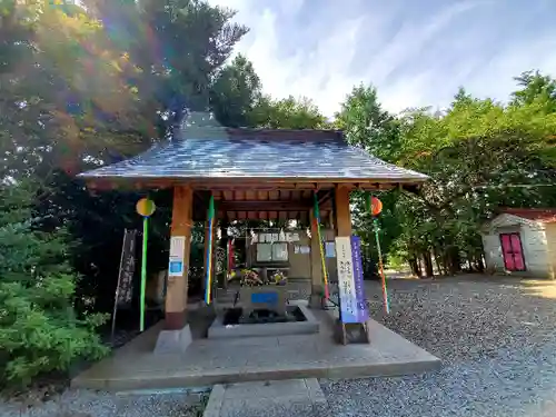 滑川神社 - 仕事と子どもの守り神の手水