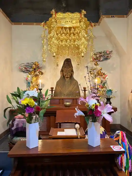 大船観音寺の{uncategorized: "未分類", other: "その他", undefined: "問題あり", building: "その他建物", grave: "お墓", sacred_gate: "鳥居", guardian: "狛犬", statue: "像", buddha: "仏像", history: "歴史", nature: "自然", garden: "庭園", animal: "動物", pagoda: "塔", temizu: "手水舎", mountain_gate: "山門・神門", sanctuary: "本殿・本堂", subordinate: "末社・摂社", art: "芸術", scenery: "景色", jizo: "地蔵", ema: "絵馬", goshuin: "御朱印", omikuji: "おみくじ", items: "授与品その他", amulet: "お守り", goshuincho: "御朱印帳", eats: "食事", festival: "お祭り", votive_dance: "神楽", shichigosan: "七五三参", wedding: "結婚式", experience: "体験その他", initially: "初詣", around: "周辺", anti_infection: "感染症対策"}