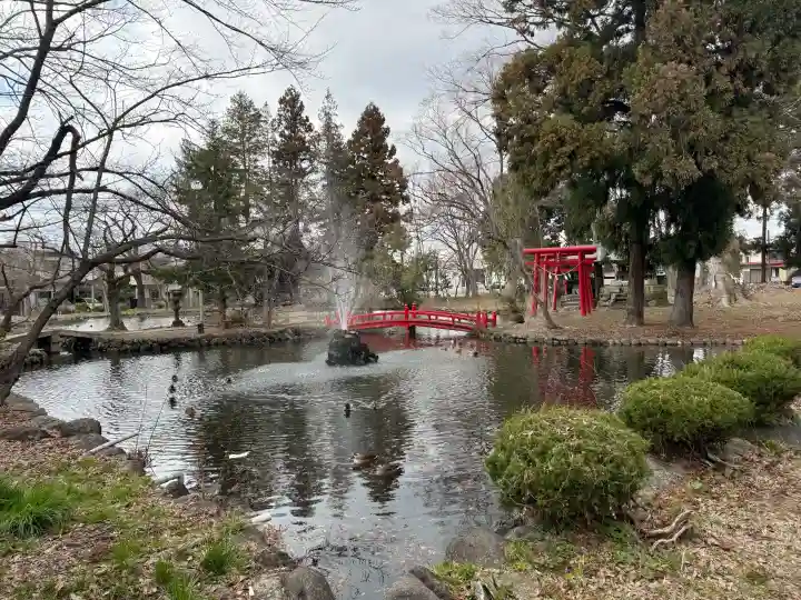 鳥海月山両所宮の{uncategorized: "未分類", other: "その他", undefined: "問題あり", building: "その他建物", grave: "お墓", sacred_gate: "鳥居", guardian: "狛犬", statue: "像", buddha: "仏像", history: "歴史", nature: "自然", garden: "庭園", animal: "動物", pagoda: "塔", temizu: "手水舎", mountain_gate: "山門・神門", sanctuary: "本殿・本堂", subordinate: "末社・摂社", art: "芸術", scenery: "景色", jizo: "地蔵", ema: "絵馬", goshuin: "御朱印", omikuji: "おみくじ", items: "授与品その他", amulet: "お守り", goshuincho: "御朱印帳", eats: "食事", festival: "お祭り", votive_dance: "神楽", shichigosan: "七五三参", wedding: "結婚式", experience: "体験その他", initially: "初詣", around: "周辺", anti_infection: "感染症対策"}